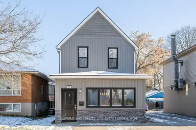 19 MCKAY Street, Cambridge, ON N1R 4G2