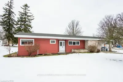 700 SPORTS Drive, Huron East, ON N0G 1H0