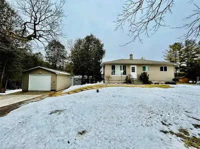 83 MARY Street, North Huron, ON N0G 2W0