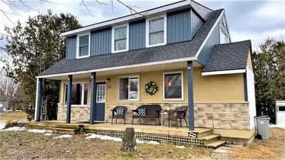 12 WINNIPEG Road E, Huron East, ON N0M 1L0