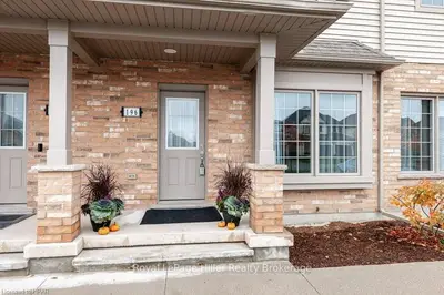 3320 MEADOWGATE Boulevard 196, London South, ON N6M 0A7