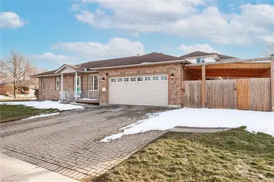 5 MOORE Street, Stratford, ON N4Z 1J4