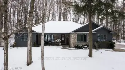 40 BLAIRS Trail, Huron-Kinloss, ON N2Z 0B3