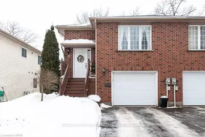 35 Falstaff Street, Stratford, ON N5A 3T4