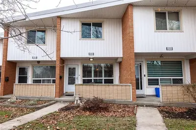 273 DUFFERIN Street, Stratford, ON N5A 2H3