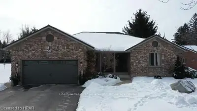 259 Boyce Street, Perth South, ON N0K 1X0