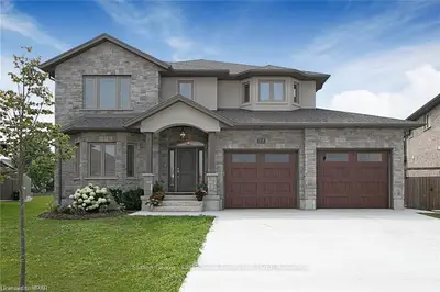 77 LITTLE THAMES Place, Stratford, ON N4Z 0A4