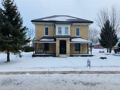42596 Huron Road W, Huron East, ON N0K 1W0