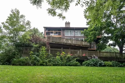 40 FRONT Street, Huron East, ON N0K 1G0