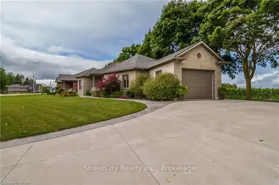72 JACOB Street W, East Zorra-Tavistock, ON N0B 2R0