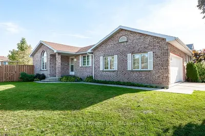 89 FREELAND Drive, Stratford, ON N4Z 1H1