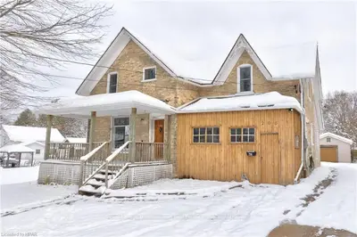 296 DINSLEY Street, North Huron, ON N0M 1H0