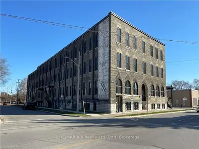 245 DOWNIE Street 205, Stratford, ON N5A 1X5