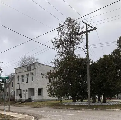 50-52 VICTORIA Street W, North Huron, ON N0G 2W0