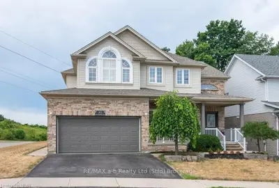 41 HEARTHWOOD Crescent, Kitchener, ON N2R 1K7