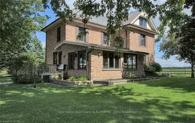 5602 WHALEN LINE Line, Perth South, ON N0M 1V0