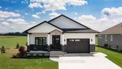 718 GLORIA Street, Morris Turnberry, ON N0M 1H0