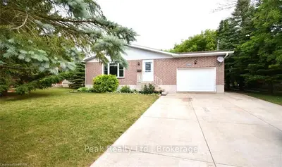 102 MILL Street E, Perth East, ON N0K 1M0