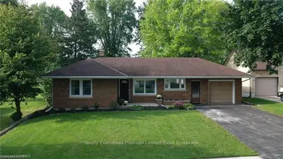 245 DINSLEY Street, North Huron, ON N0M 1H0