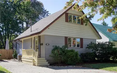 593 ALBERT Street, Stratford, ON N5A 3L6