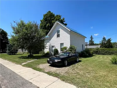 304 LEOPOLD Street, North Huron, ON N0G 2W0