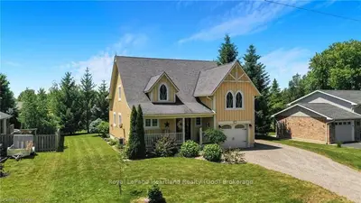 37 LIDDERDALE Street, Bluewater, ON N0M 1G0