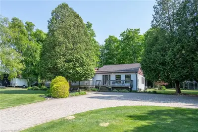 35125 & 35119 BAYFIELD Road, Bluewater, ON N0M 1G0