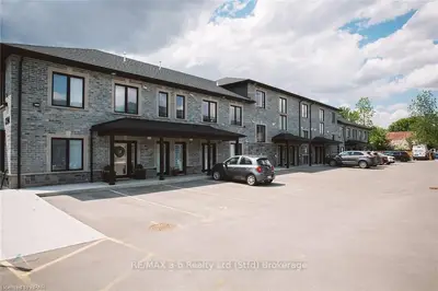 #14 3194 VIVIAN LINE 37, Stratford, ON, N0K 1J0