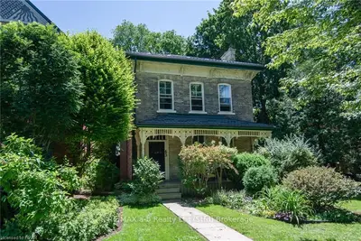 43 SHREWSBURY Street, Stratford, ON N5A 2V4