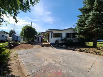 8 CEDARWOOD Drive, Kincardine, ON N0G 2T0