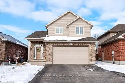 42 HOMEFIELD Court, St. Marys, ON N4X 0A4