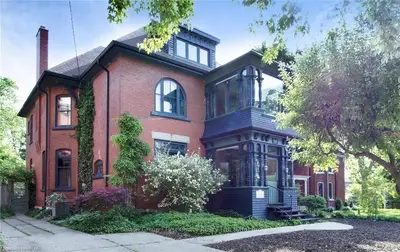196 CAMBRIA Street, Stratford, ON N5A 1H8