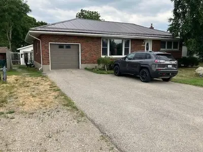 1065 ERIE Street, Stratford, ON N5A 6S4