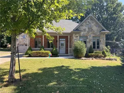 70 Brantford Street, Huron East, ON N0K 1W0