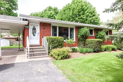 4022 BELL Street, Perth East, ON N0B 2P0