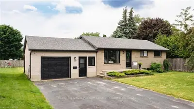 239 MARLBOROUGH Street, South Huron, ON N0M 1S2
