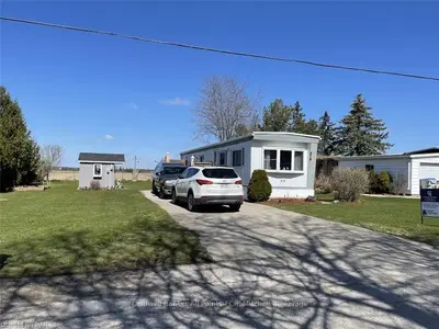 215 MAPLE Street, Perth East, ON N5A 6S6