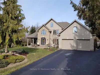 79056 KELLY Court, Central Huron, ON N7A 3X8