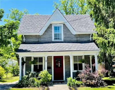 42 ONTARIO Street N, St. Marys, ON N4X 1A0