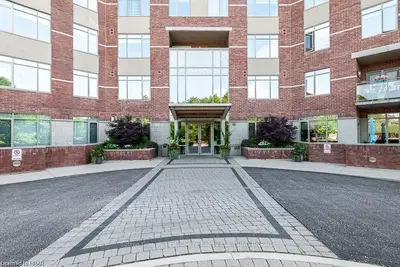 400 ROMEO Street N 207, Stratford, ON N5A 0A2