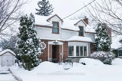 295 Water Street, Stratford, On N5a 3c8