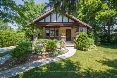 32 VICTORIA Avenue W, South Huron, ON N0M 1M0