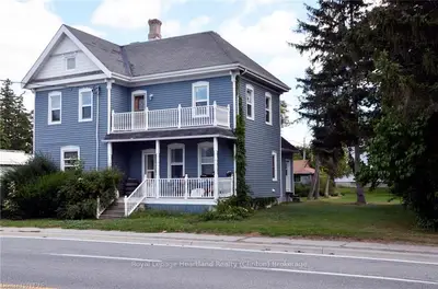 18 LONDON Road, Huron East, ON N0M 1J0