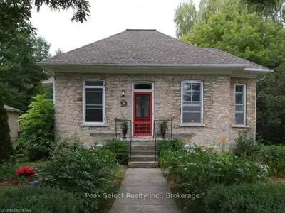 56 THOMAS Street, St. Marys, ON N4X 1A2