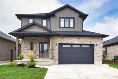 671 FORMAN Avenue, Stratford, ON N5A 0G3