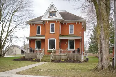 60 KING Street, Huron East, ON N0G 1H0