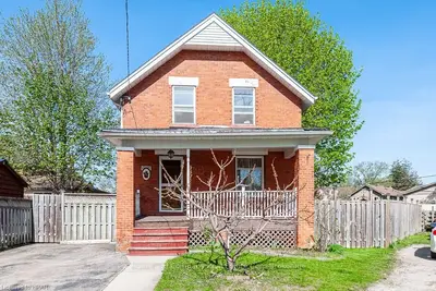 211 NELSON Street, Stratford, ON N5A 2K4