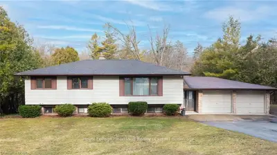 10168 JOHN Street, Lambton Shores, ON N0M 1T0