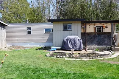 12 MAIN Street, Huron East, ON N0K 1W0