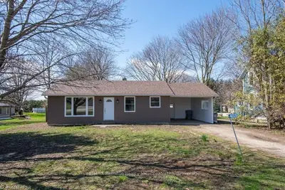 40325 HURON Road, Huron East, ON N0M 1L0